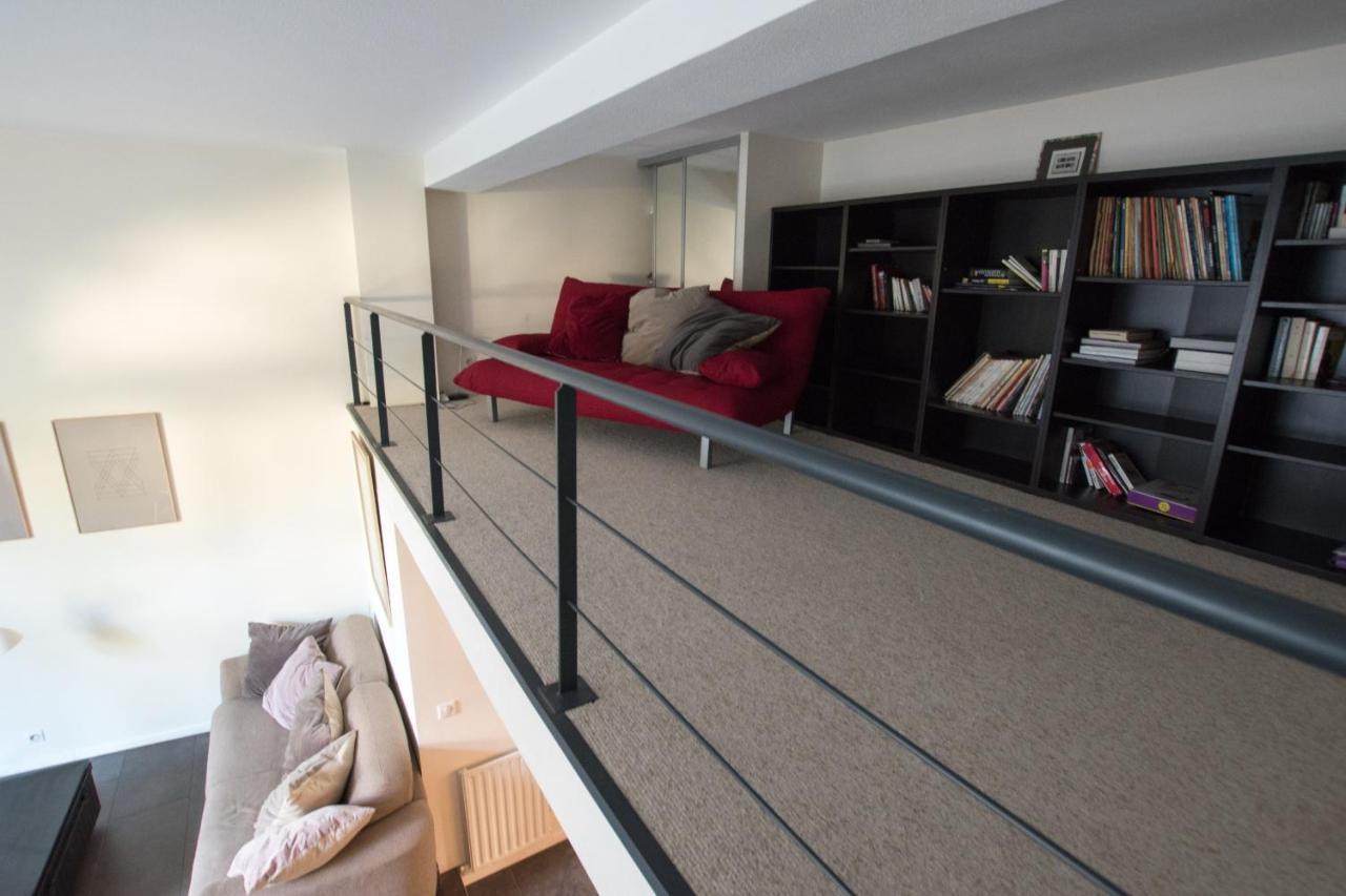 Divonne - Loft Cosy Avec Jardin Partage Arles Exterior foto